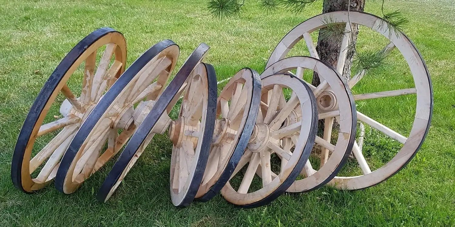 Vognhjul af træ med jernringe